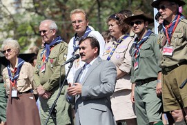 Istbannersenior_03